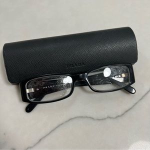 Prada eye glasses